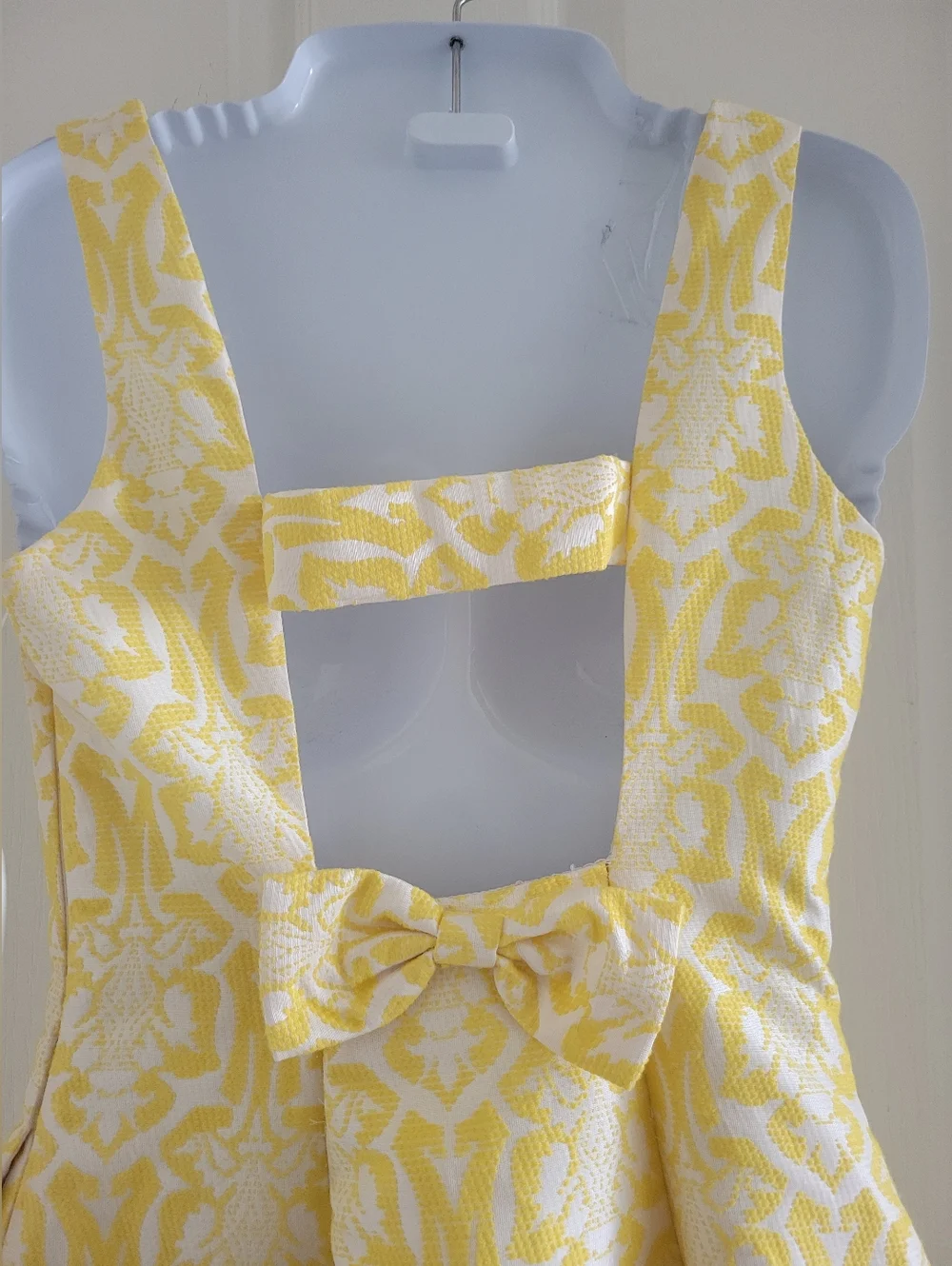 ✨️HP✨️Minuet | Yellow/White Damask Sleeveless Brocade Fit & Flare Dress (SIZE S) - Picture 7 of 15